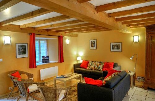 Manglieu House | Gîte Du Châtelet, 10-12 Personnes