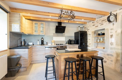Le Clerjus Cottage | Gîte du Hallot with Spa (Holidaymakers/Spa Guests)