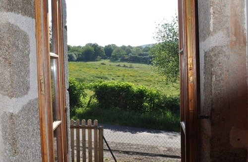 Lormes House | Gîte du Mont Justice Parc du Morvan Ideal for families or groups of friends