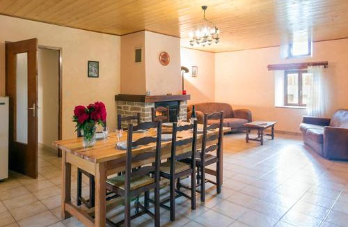 Sauvain House | Gîte en pierre 6 pers avec cheminée à Sauvain - FR-1-496-42