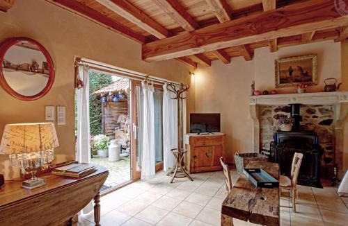 Cuinzier House | Gîte en pleine nature avec jardin, animaux acceptés - FR-1-496-183