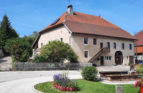 Bonnevaux Apartment | Gîte Entièrement Refait Dans une Ferme Comtoise au Milieu de la Nature
