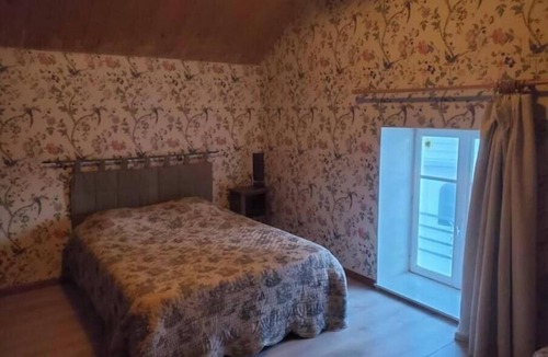Borey Bed & Breakfast | Gîte Familial au Coeur du Triangle Vert - Piscine et Détente Assurées
