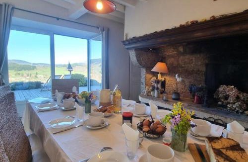 Saint-Jean-la-Vetre House | Gîte familial 14 pers. en vallée de la Vêtre, charme ancien et confort moderne - FR-1-496-349