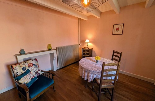 Gourgeon House | Gîte familial rénové avec jardin au cœur de la Vallée de la Saône - FR-1-583-467