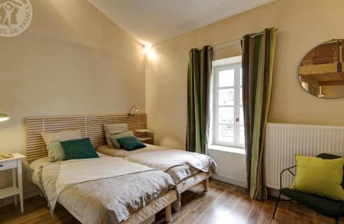 Sainte-Croix-en-Jarez House | Gîte historique avec Wi-Fi et animaux acceptés à Sainte-Croix-en-Jarez - FR-1-496-275