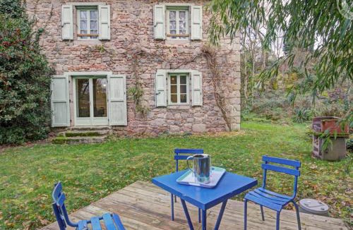 Salt-en-Donzy House | Gîte indépendant 8p, cheminée, animaux acceptés, nature paisible - FR-1-496-10