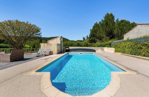 Entrechaux House | Gîte Indépendant au Pied du Mont Ventoux