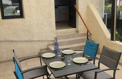 Entrechaux House | Gîte Indépendant au Pied du Mont Ventoux