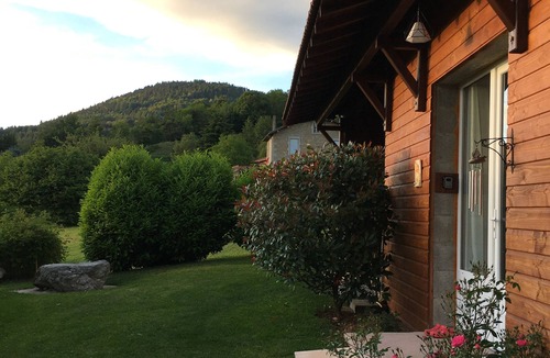 Job House | Gîte "la Châtaignière