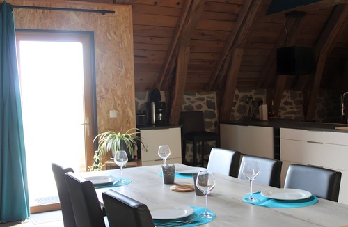Meallet House | Gîte La Grange de Loey with Spa, Mountain View, Private Terrace & Wi-Fi