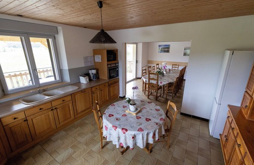 Le Barboux House | Gîte "La Partie de Bise", Le Barboux, sleeps 12