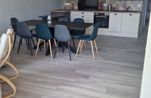 Oye-et-Pallet Apartment | Gîte le Cham'oye