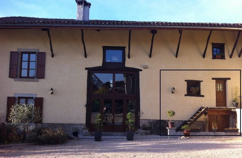 Charnecles Apartment | Gîte le Clos D'olon 2/4 Personnes Classé 4 Étoiles à 7km de Voiron