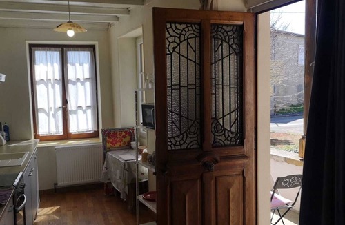 Martailly-Les-Brancion House | Gîte le Bastillaume