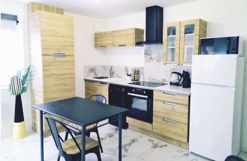 Ornans Apartment | Gîte "le Moderne" 1 à 2 Pers. Idéal Pour les Couples et les Travailleurs