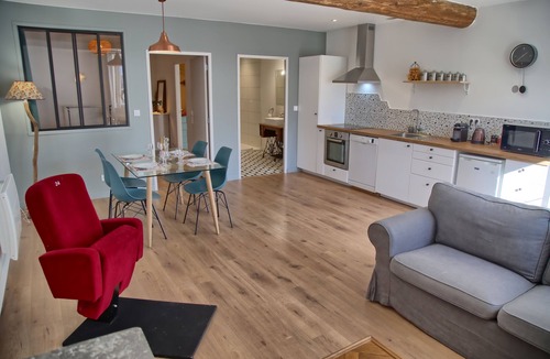 Mantoche Apartment | Gîte - Le Saule Rêveur