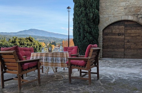 Caromb Apartment | Gîte "Le Ventoux" - view of Mont Ventoux - Ventoux gîtes