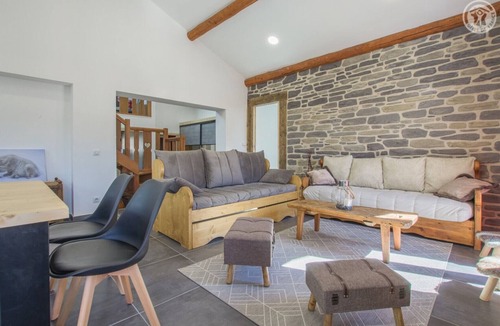 Termignon House | Gîte Les Mélèzes – Mountain Views, Balcony & Wi-Fi