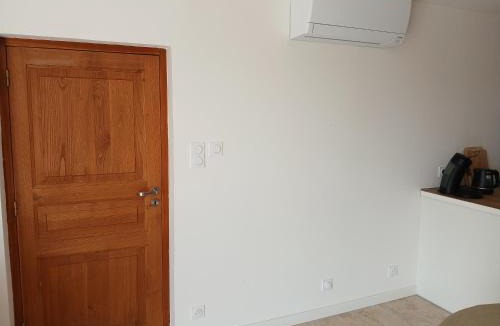 Largentiere House | Gîte Les Muguets - 4 personnes - confort et vue imprenable