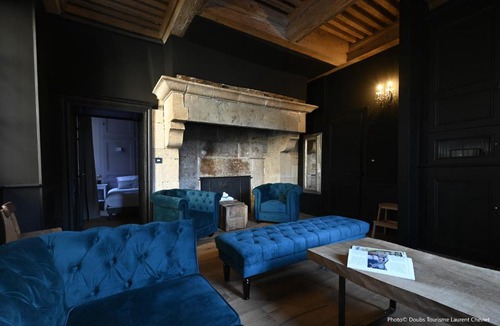 Ornans House | Gîte Les Muses, Ancien hôtel particulier avec SPA