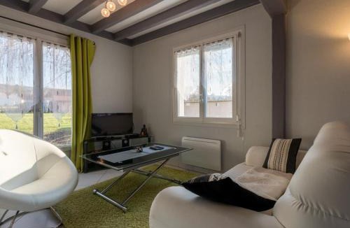 Gy House | Gîte lumineux au cœur des Monts de Gy - FR-1-583-481