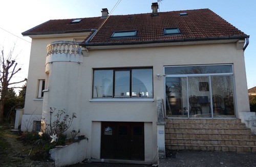 Foucherans House | Gîte Mémoire de coeur 14 pers