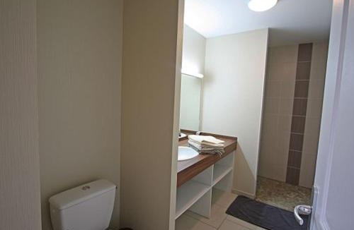 Rebeuville House | Gîte moderne à Rebeuville, proche Neufchâteau, 3 ch., accès PMR, pêche, WIFI, tout inclus - FR-1-589-157