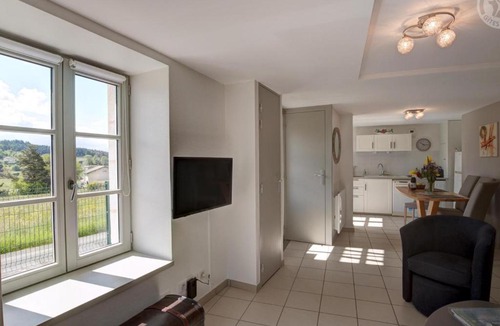 Usson-en-Forez House | Gîte moderne au cœur de la nature - 4 pers. - FR-1-496-417