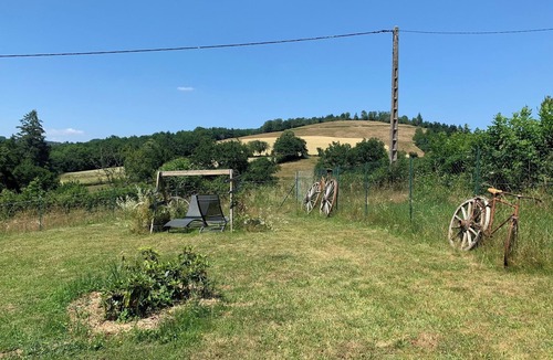 Cussy-en-Morvan House | Gîte MTB Morvan, in a quiet location in the Morvan Natural Park