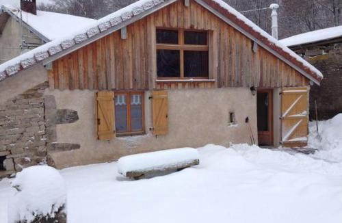 Saint-Bresson House | Gîte nature & confort rénové, Plateau des 1000 étangs - WIFI, parking - FR-1-583-302