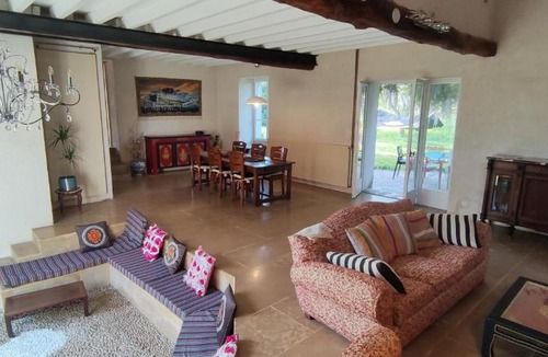 Saint-Pere House | Gîte Norbu