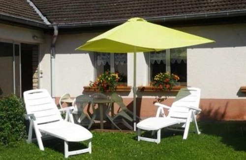 Champagney House | Gîte paisible au pied du Bassin de Champagney, animaux acceptés - FR-1-583-372