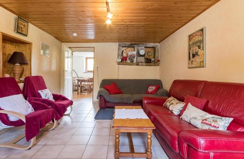 Saint-Bresson House | Gîte paisible dans ancienne ferme comtoise avec animaux acceptés - FR-1-583-416