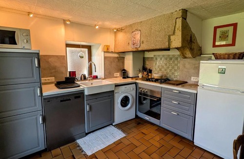 Saint-Bresson House | Gîte paisible dans ancienne ferme comtoise avec animaux acceptés - FR-1-583-416