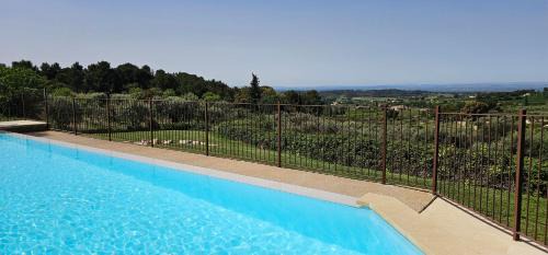 Le Barroux House | Gîte Paradizu 3 étoiles vue imprenable