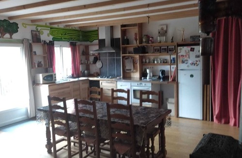 Sarras House | Gîte Plein Ouest en Zone Naturelle, vue Imprenable