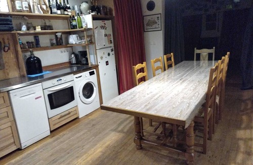 Sarras House | Gîte Plein Ouest en Zone Naturelle, vue Imprenable