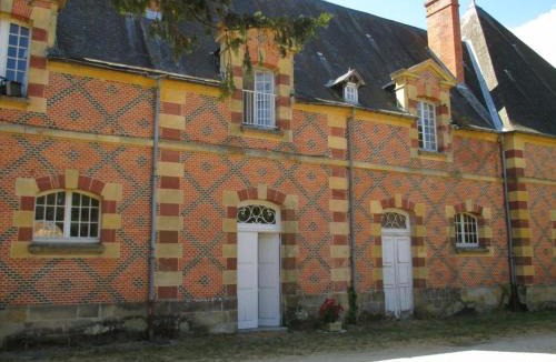 Trevol House | Gîte rénové au Château d'Avrilly, 3 chambres, animaux acceptés, wifi à Trévol - FR-1-489-73