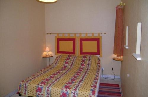 Neuvy House | Gîte rénové avec terrasse privée et animaux admis - FR-1-489-10