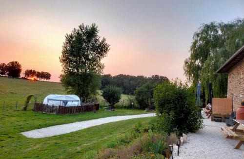 Montillot House | Gîte rural au Bois des Riots