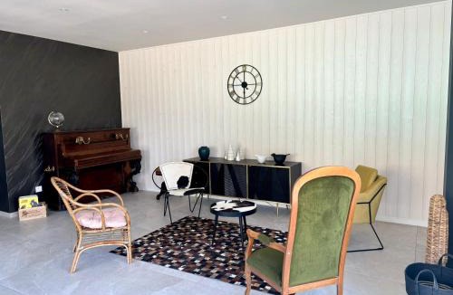 Sanchey House | Gîte spacieux à Sanchey près du lac, sauna, jeux, proche nature - FR-1-589-801