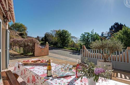 Chavanay House | Gîte spacieux avec cour sécurisée - 6 pers. - FR-1-496-403