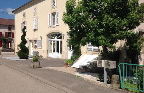 Bocquegney House | Gîte spacieux avec piscine et terrasse en village - FR-1-589-637