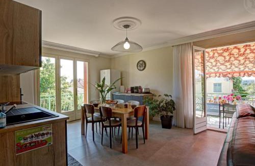 Roanne House | Gîte spacieux et confortable avec terrasse à Roanne - FR-1-496-337