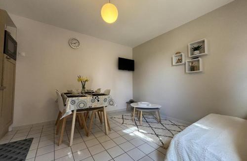 Contigny House | Gîte tout compris entre Moulins et Saint-Pourçain-sur-Sioule - FR-1-489-512