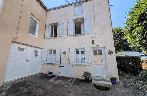 Champlitte House | Gîte tout confort au cœur de Champlitte - 6 pers. - FR-1-583-522