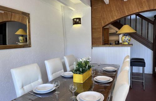 Laprugne House | Gîte verdoyant 8 pers, animaux admis, parking - FR-1-489-458