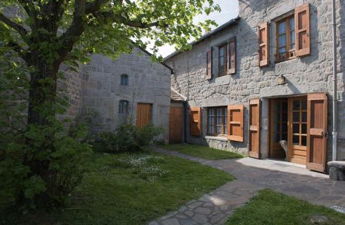 Fau-de-Peyre House | Gîtes de france 6/7 personnes au fau de peyre