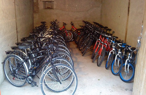 Decize Cottage | Gîtes, Maisonette, guest room, bikes welcome, DECIZE